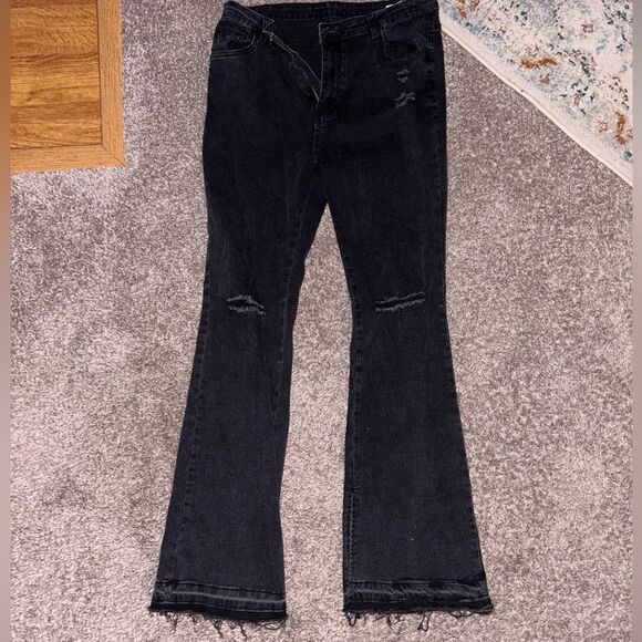 SHEIN Denim - SHEIN black flare jeans